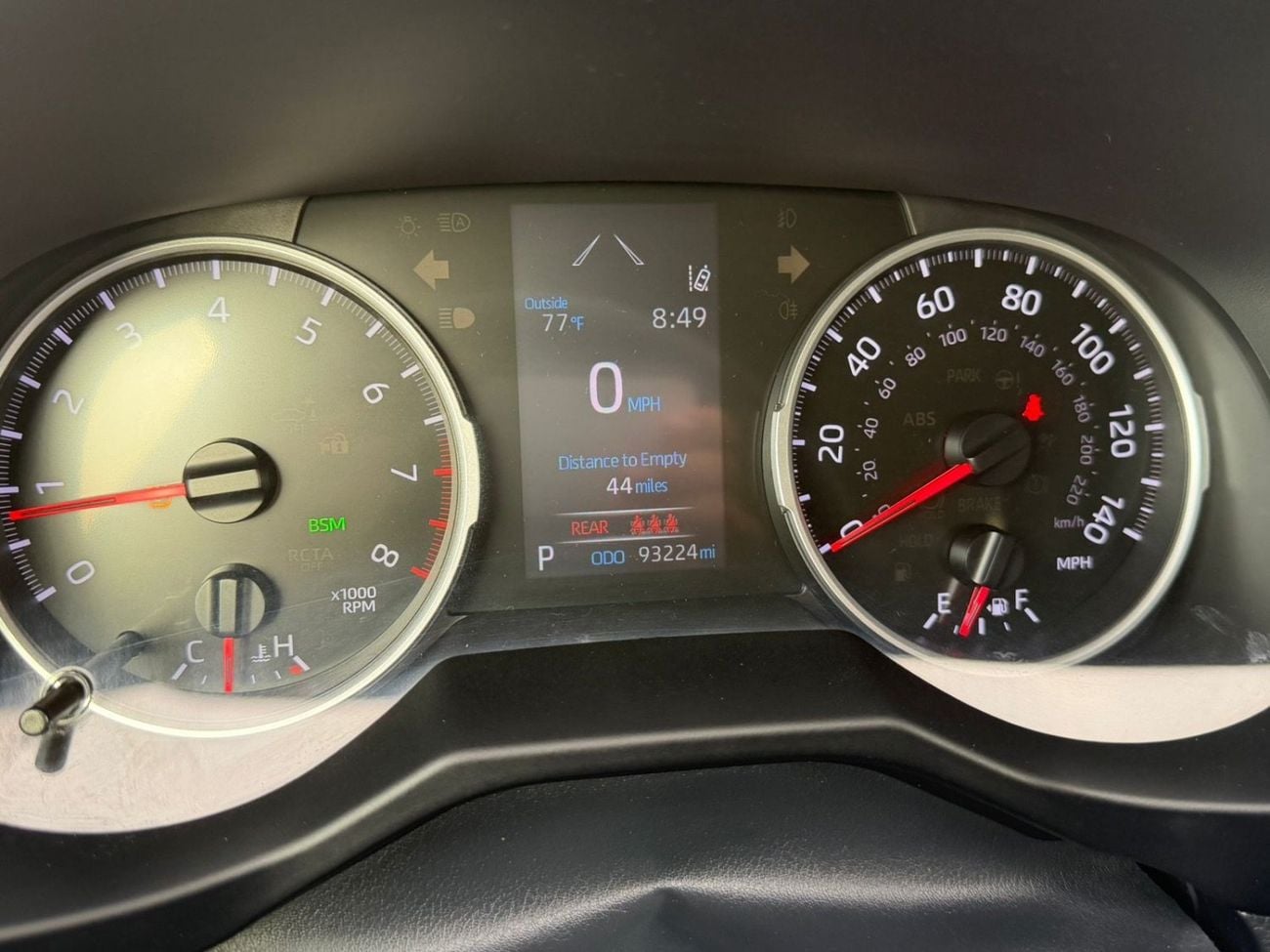 Toyota RAV4 2019 TOYOTA RAV4 XLE Full Option