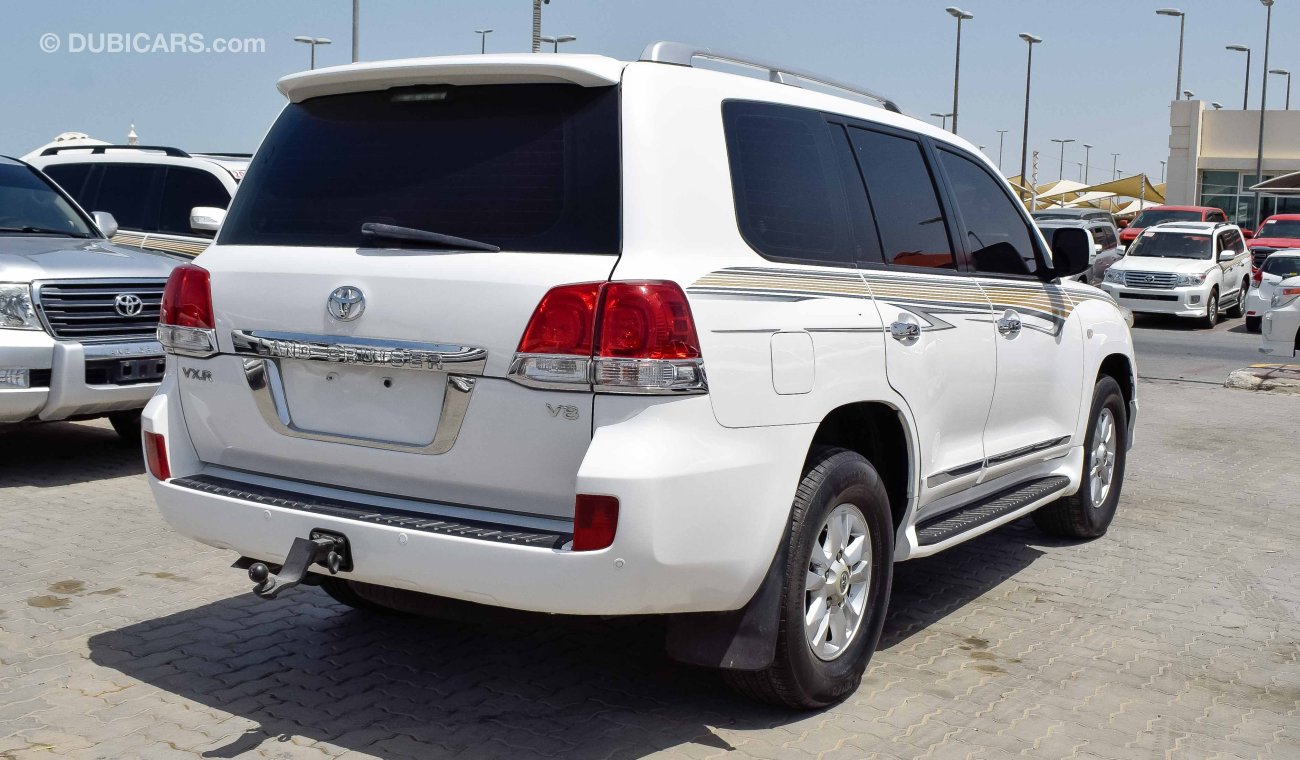 Toyota Land Cruiser VXR V8