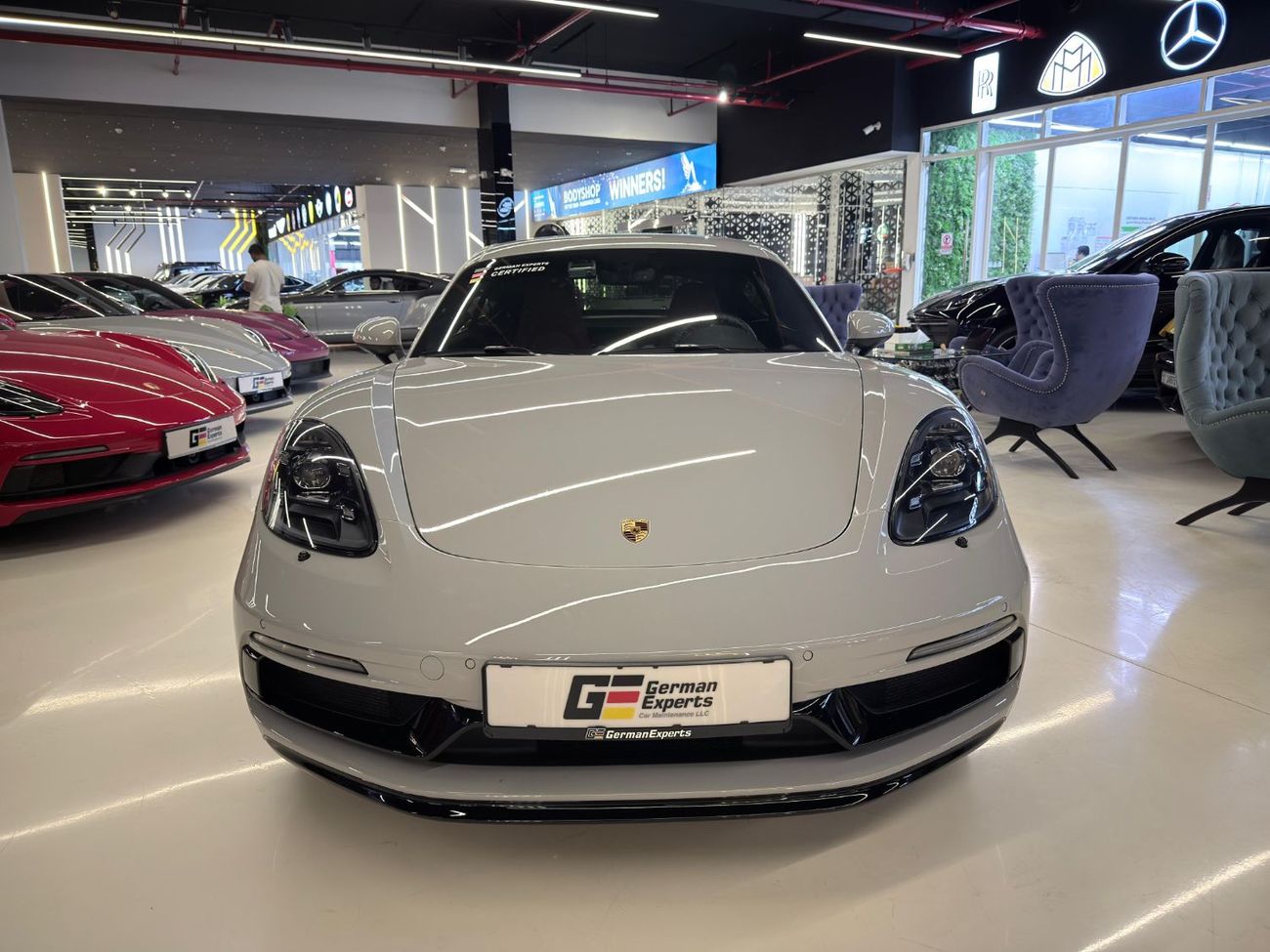 بورش كايمان 718 GTS 4.0L A/T