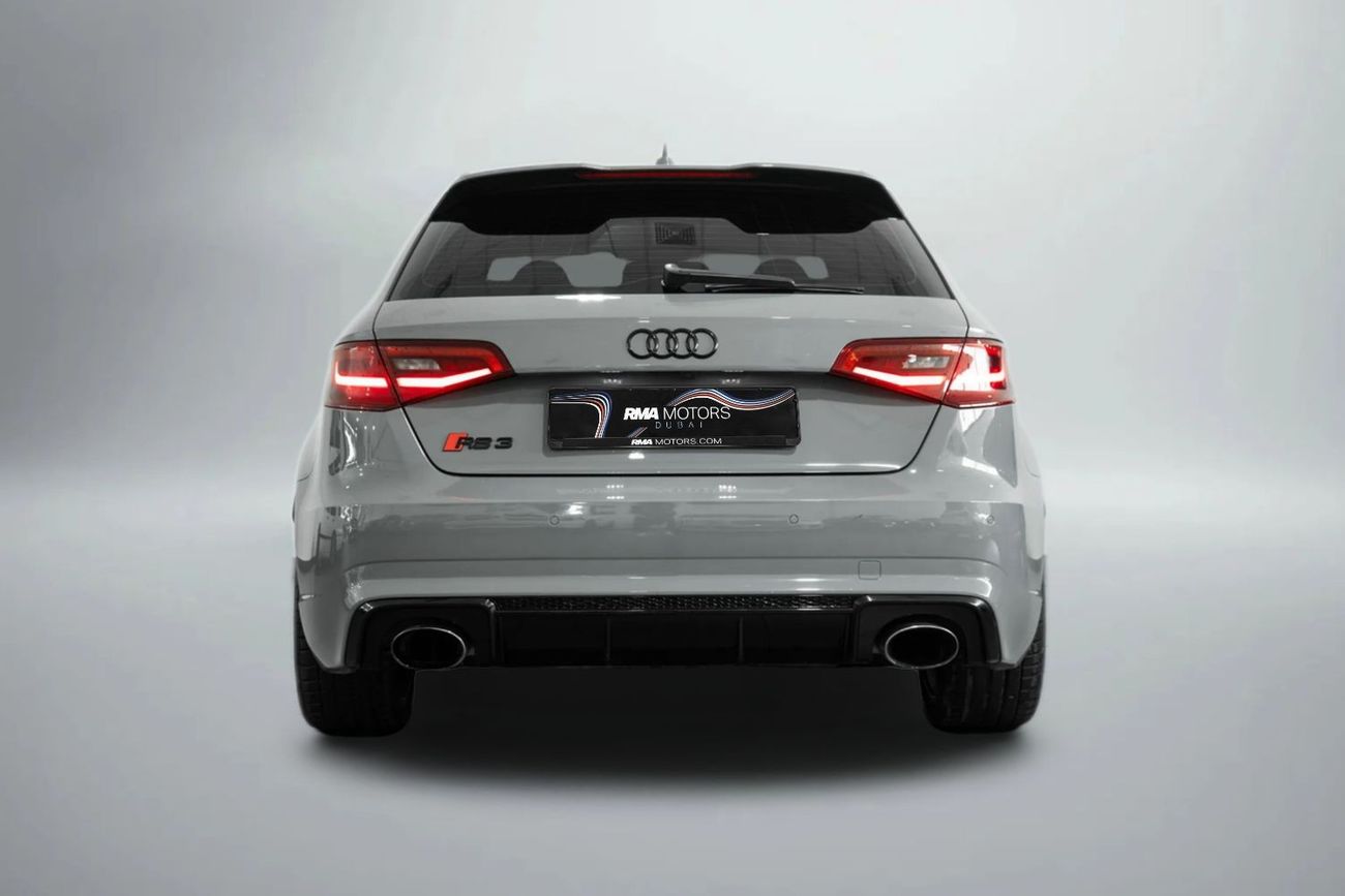 Audi RS3 TFSI quattro 2.5L (362 HP) Hatchback