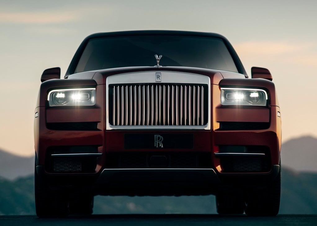 Rolls-Royce Cullinan exterior - Front