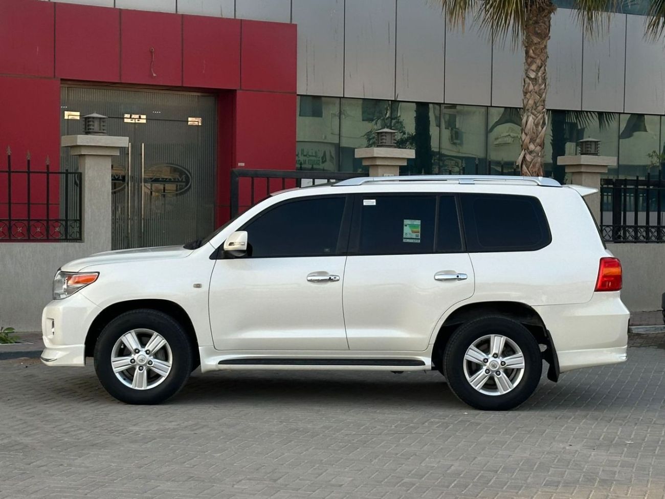 تويوتا لاند كروزر تويوتا لاندكروزر VXR V8 خليجي 2009 محول 2015