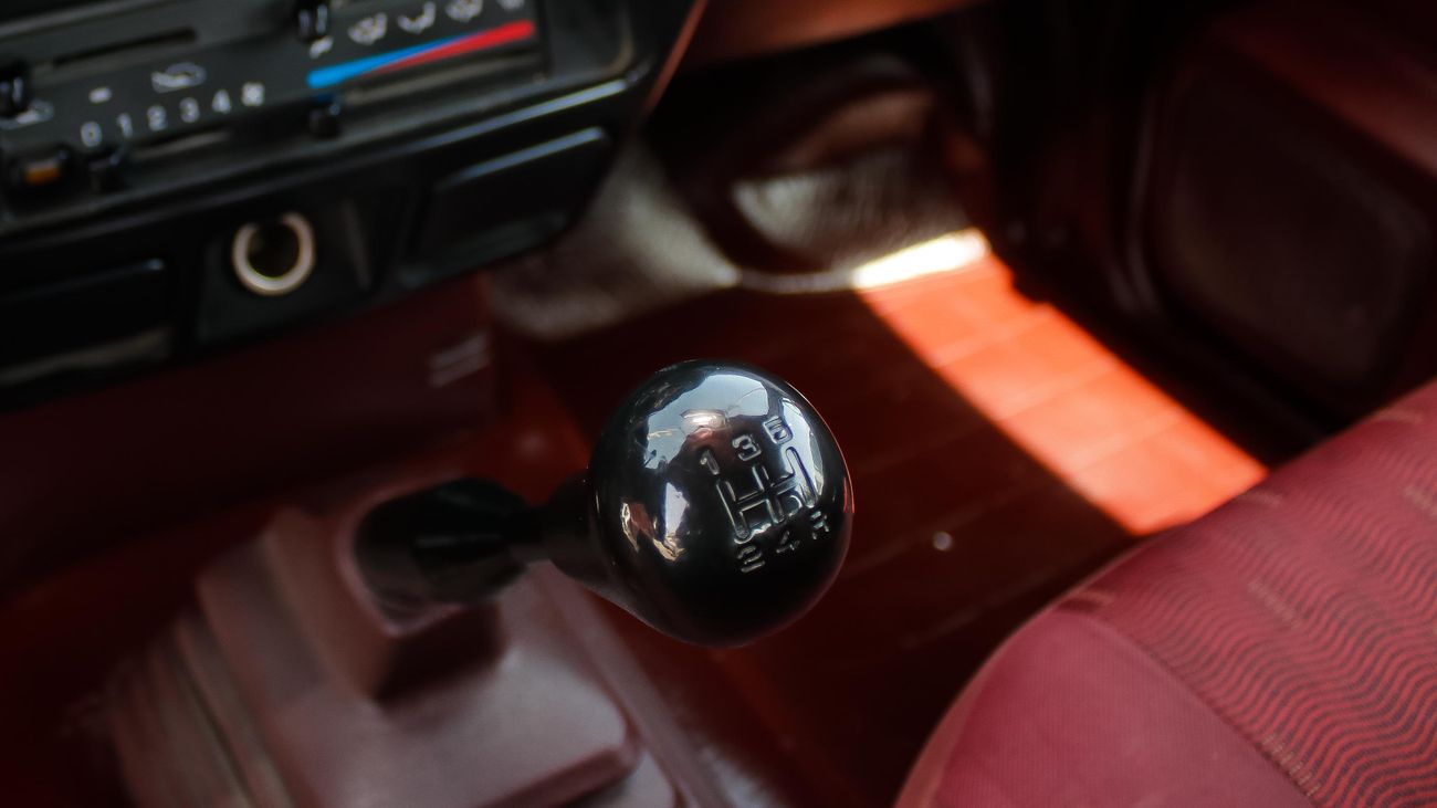 نيسان بيك آب nissan pickup 4x2 Gcc specs, free accident