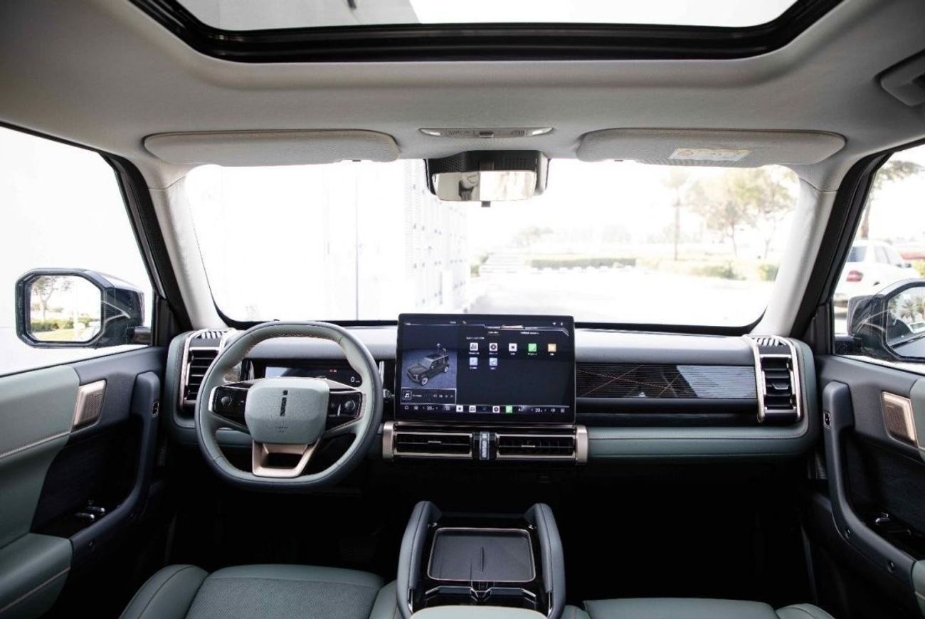 شيري iCar 03 2024 ICAR EQ3 V2 طويلة المدى - أسود من الداخل أخضر | تصدير فقط