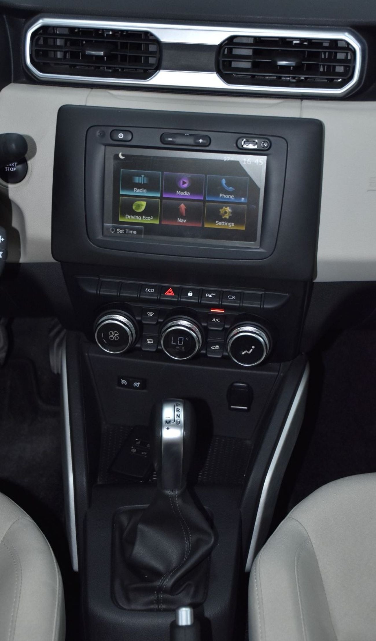 رينو داستر EXCELLENT DEAL for our Renault Duster ( 2022 Model ) in Orange Color GCC Specs