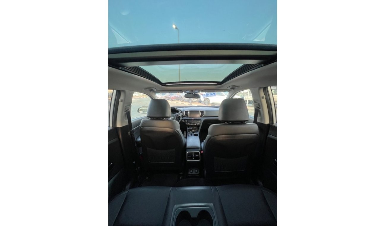 Kia Sportage SX Push Start. Panoramic. Leader Seat