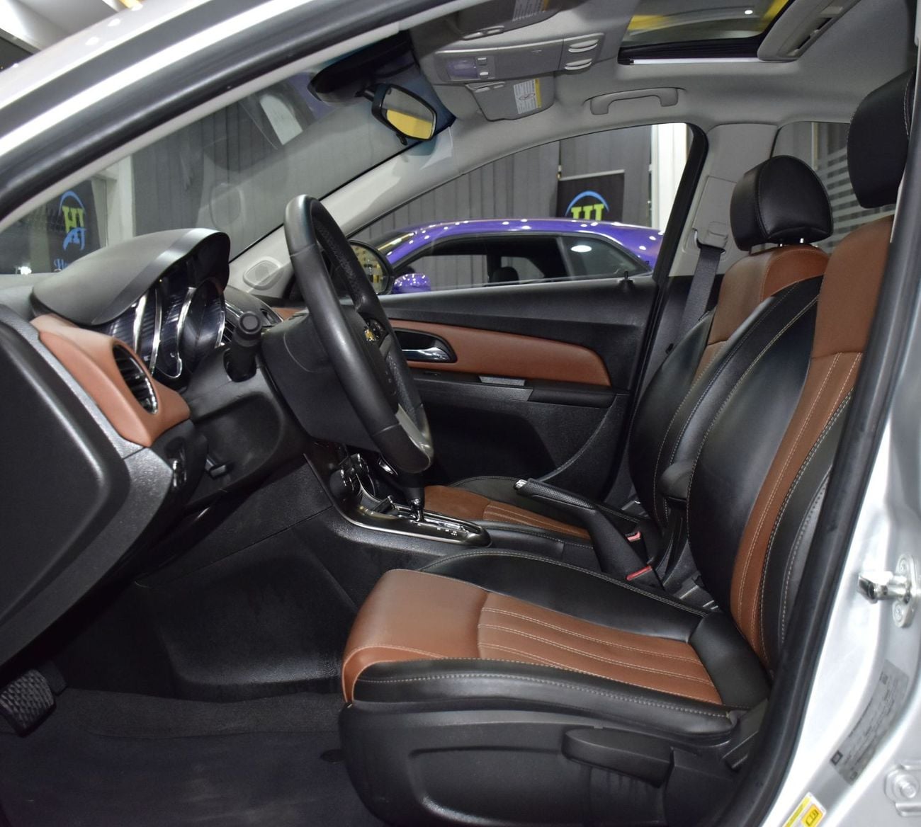 Chevrolet Cruze LT EXCELLENT DEAL for our Chevrolet Cruze LT ( 2017 Model ) Silver Color GCC Specs