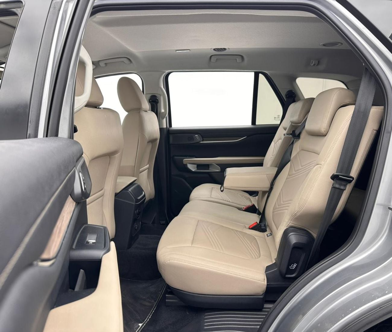 Ford Everest 2024 Ford Everest XLT 4x4, Jan/2029 Ford Warranty + Service Contract, Ford Full Service History, GCC