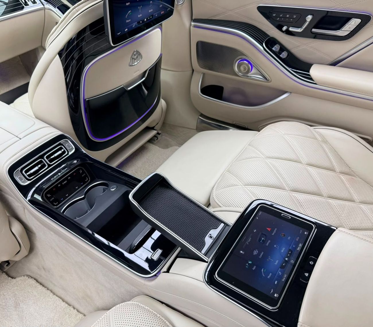 Mercedes Maybach S680 Maybach 2022 Mercedes-Maybach S680, Mercedes Warranty+Full Service History, GCC Specs