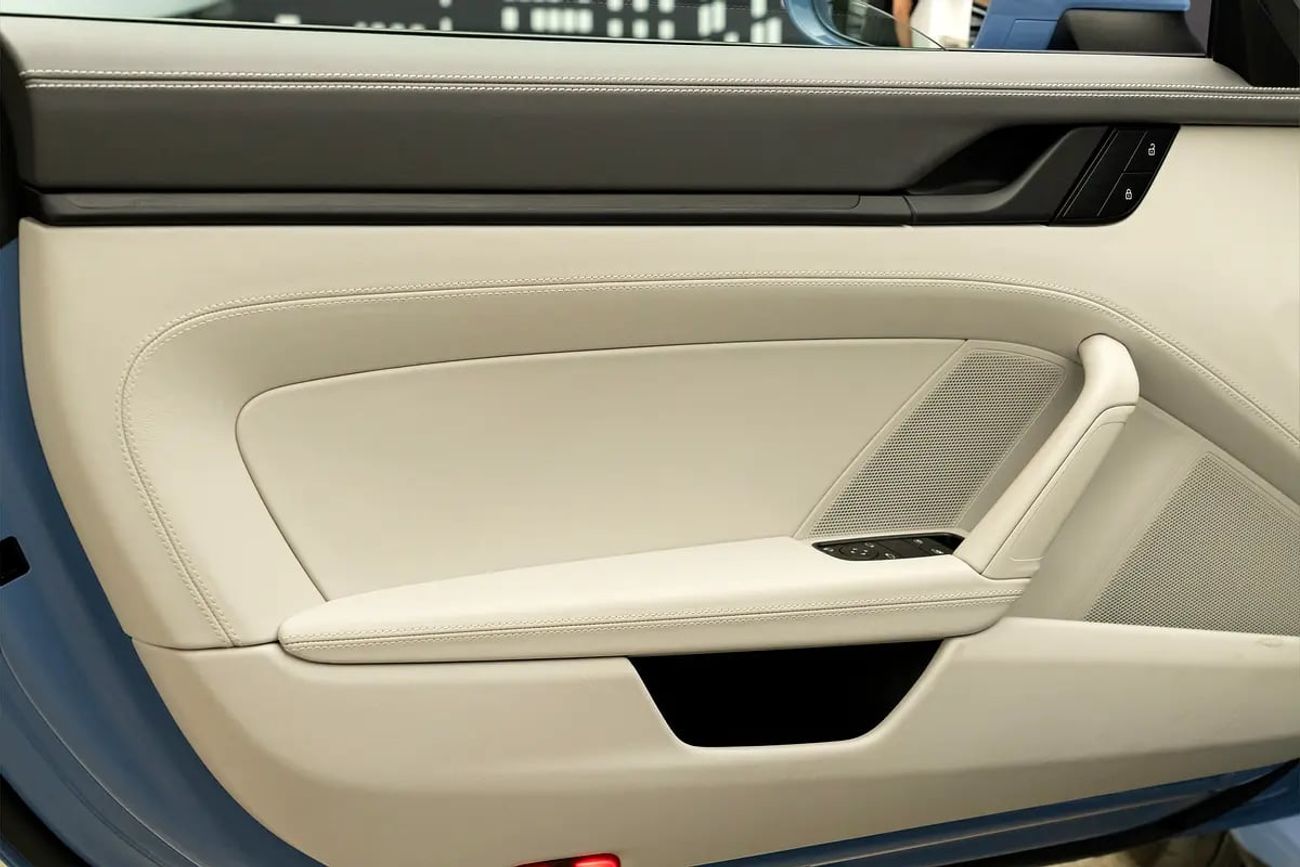 Porsche 911 PORSCHE | 992 TARGA 4 GTS | 2024MY | PTS COLOUR | DEALER WARRANTY Targa 4GTS 3.0L (450 HP)