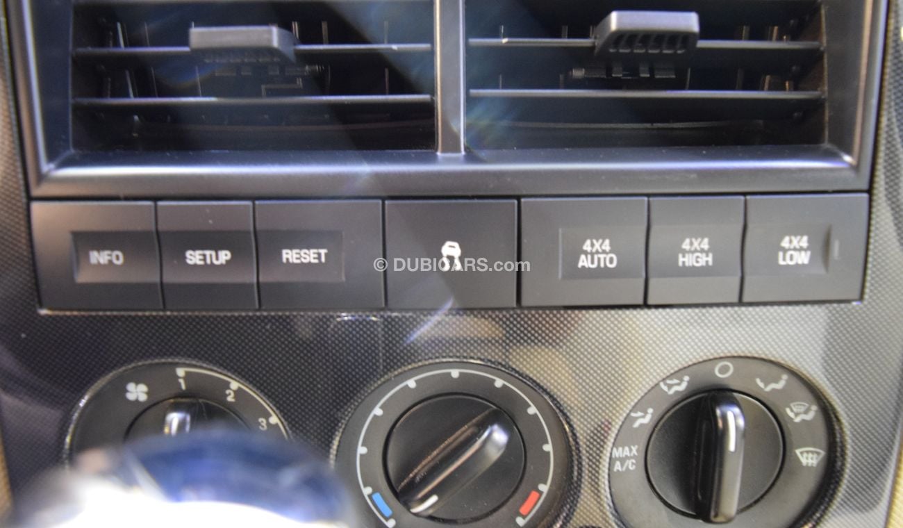 Ford Explorer XLT 4X4