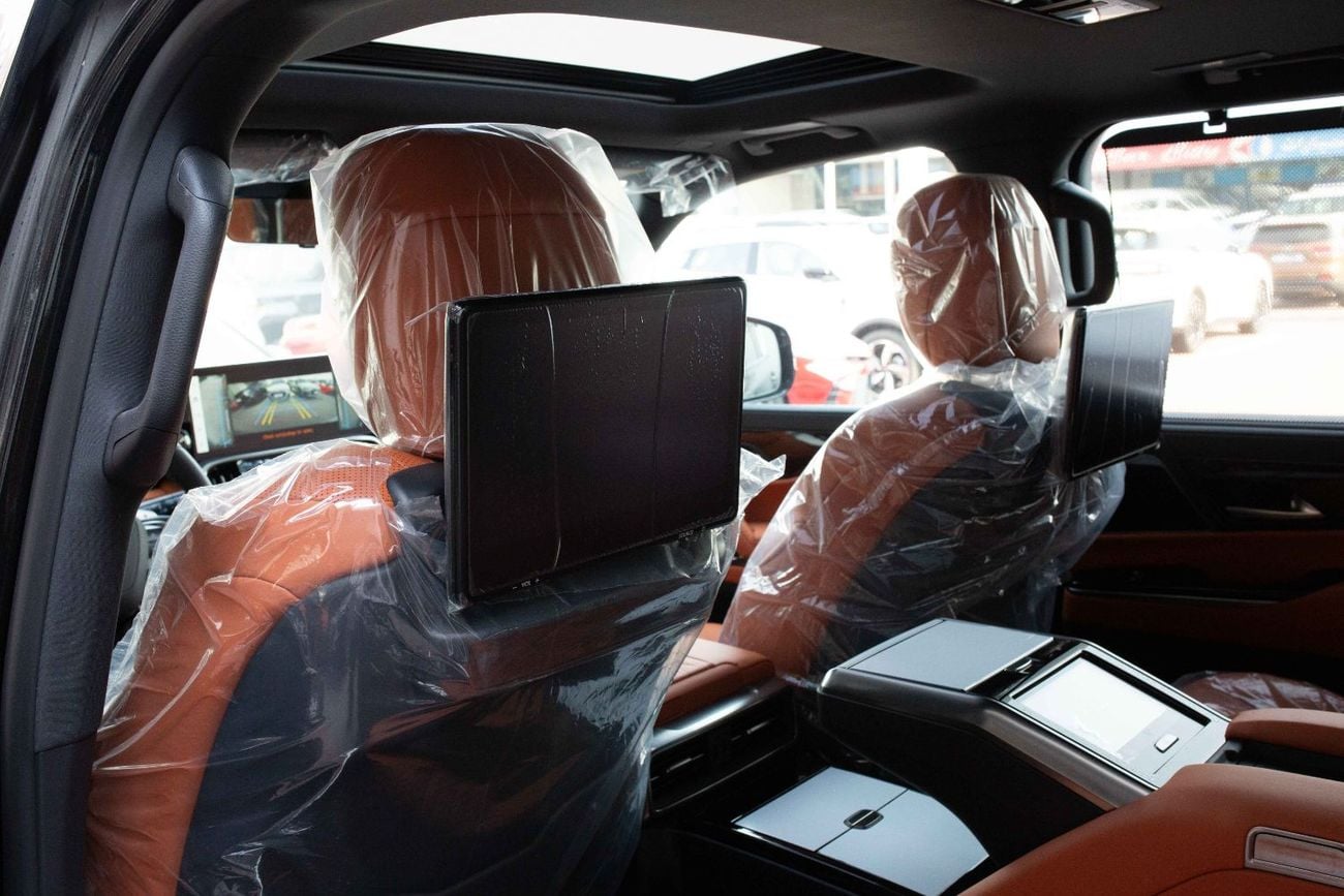 Lexus LX600 VIP