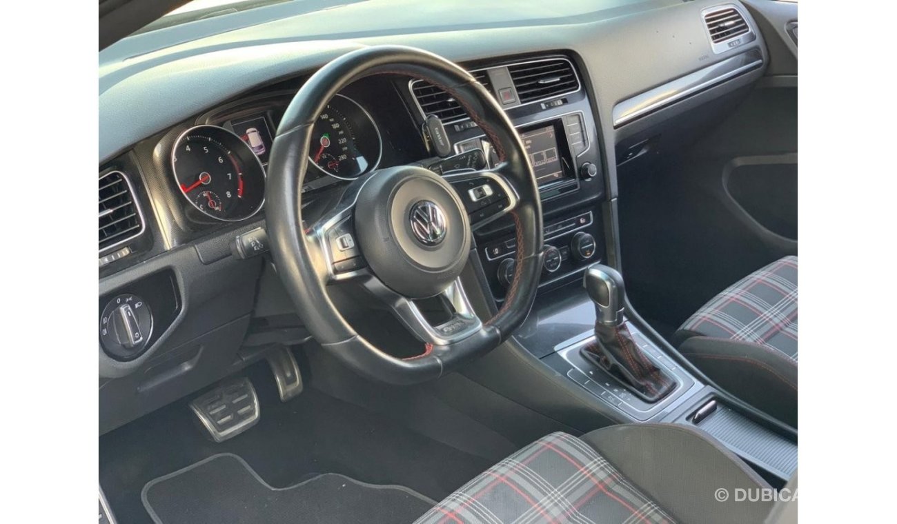 Volkswagen Golf GTI Turbo ** 2014 **