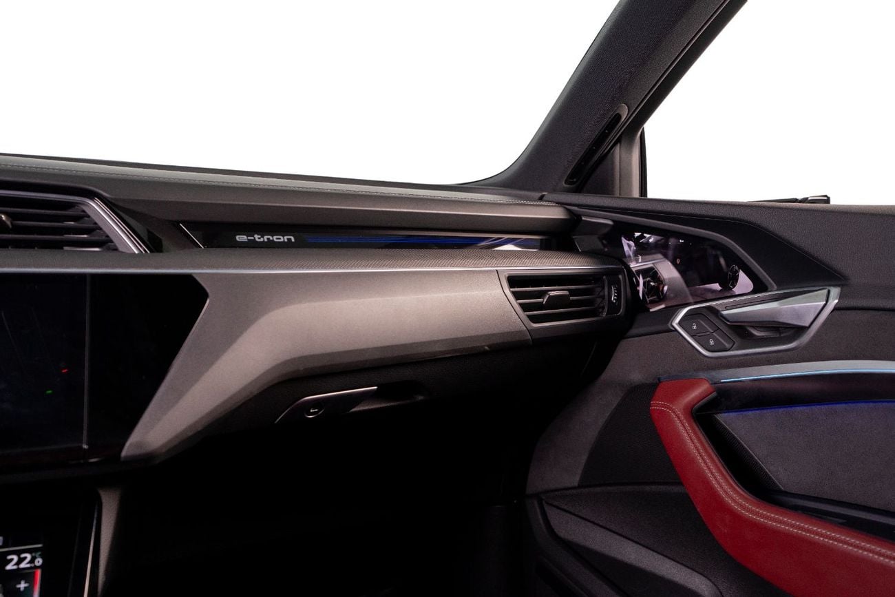 Audi etron 95 kWh Quattro SLine-GCC-Al Nabooda Warranty &amp; Service Package Until 11/2027