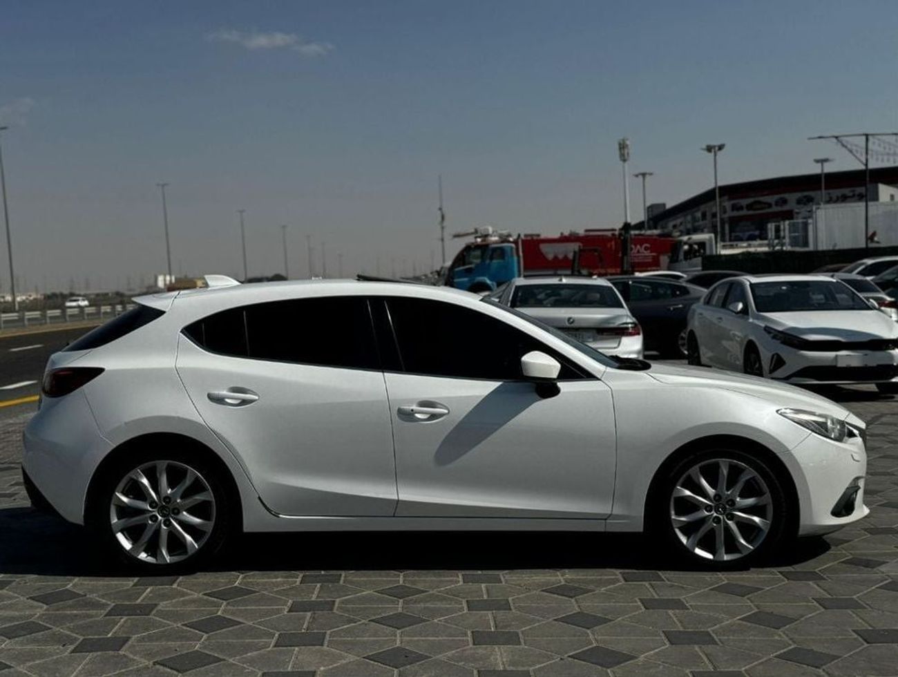 Mazda 3 R 2.0L (155 HP) Hatchback