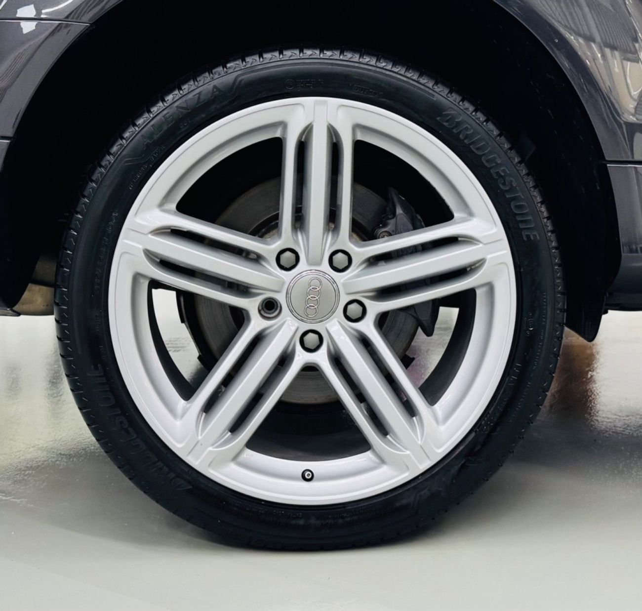 Audi Q7 GCC .. S line .. Full Options .. Perfect Condition .