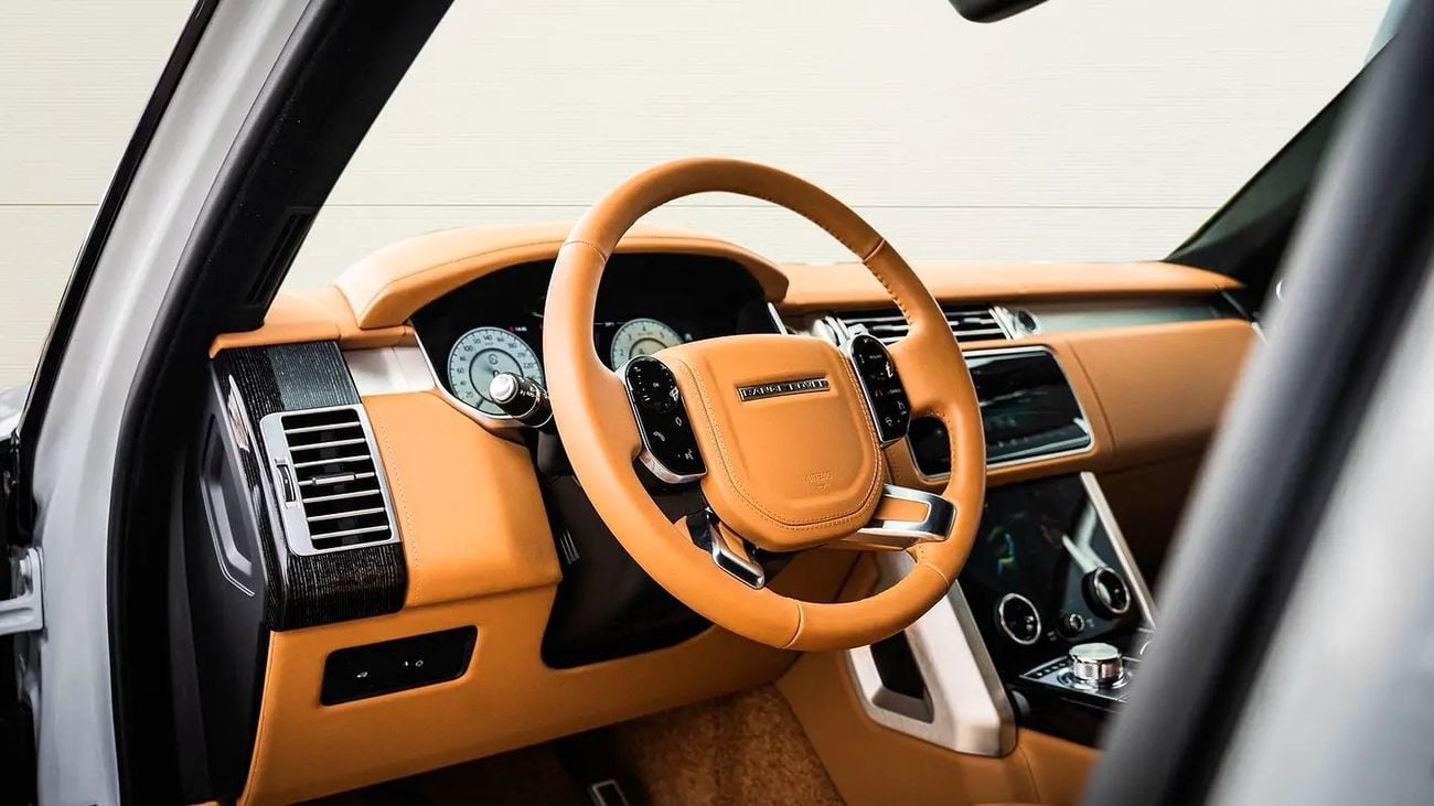 لاند روفر رينج روفر SV Autobiography