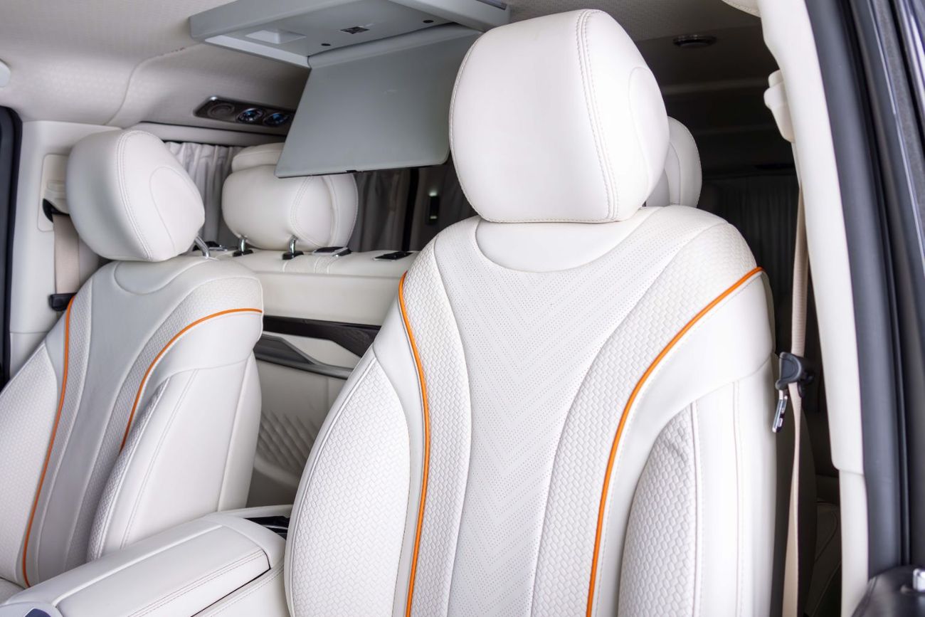 Mercedes-Benz V 250 Std 2.1L VIP-Star Light System-Low Mileage-Maybach Wheels-Rear Seats Entertainmen