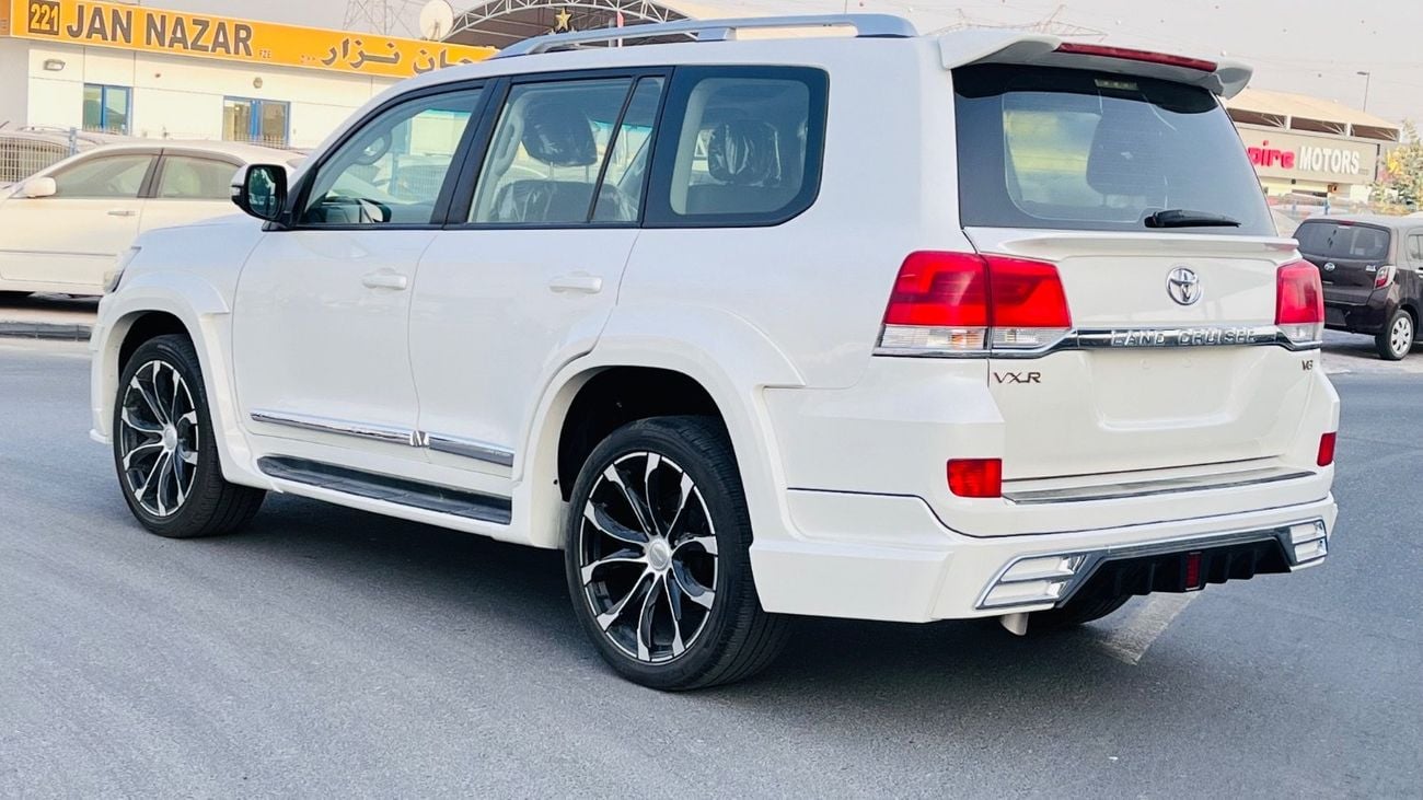 Toyota Land Cruiser VXR