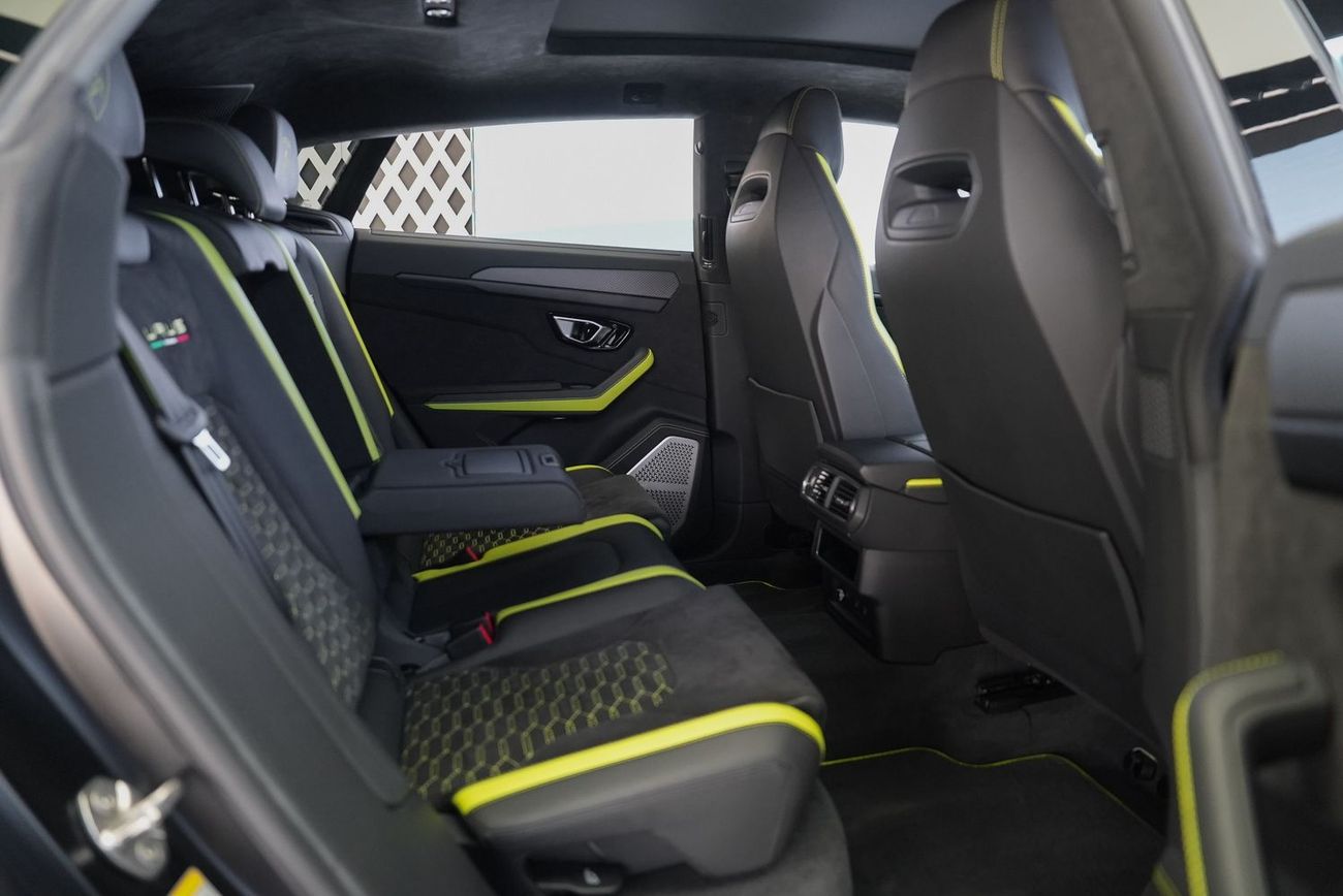 Lamborghini Urus STD 4.0T V8