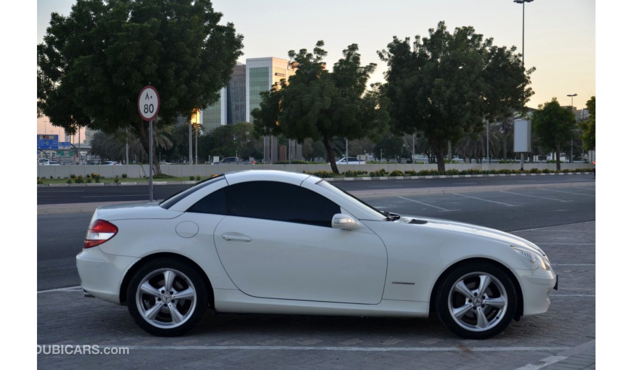 Mercedes-Benz SLK 200 Full Option in Excellent Condition