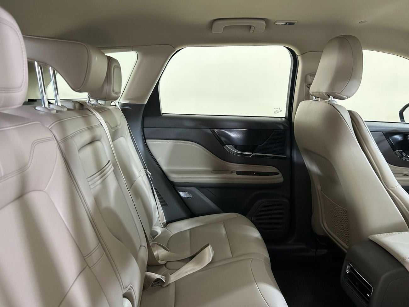 لينكولن كورساير COR121 / FREE Insurance + Registration / AL TAYER MOTORS/ AL QOUZ SHOWROOM