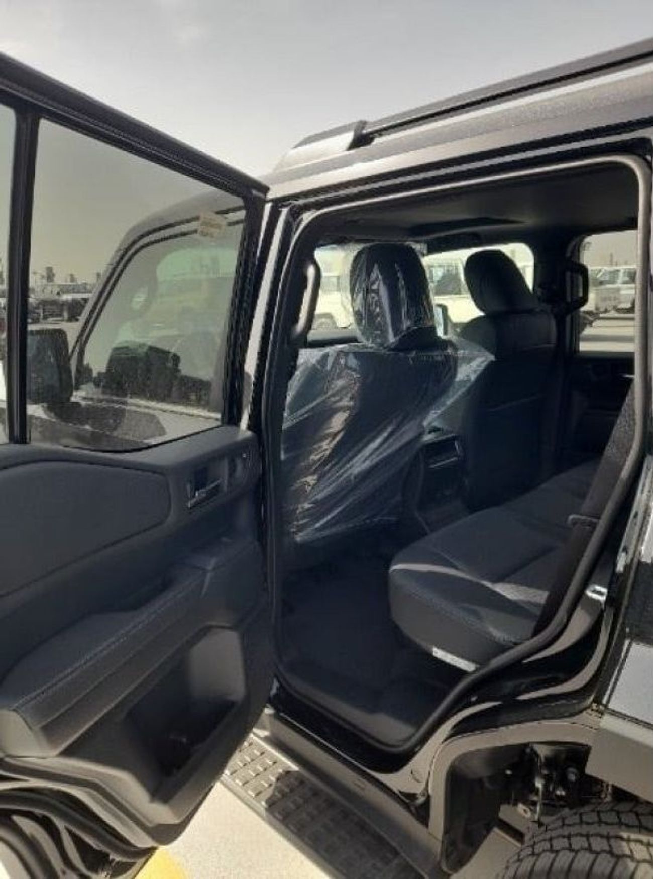 تويوتا برادو 2.4L Turbo Petrol Luxury NEW FACE LEFT MODEL 2024