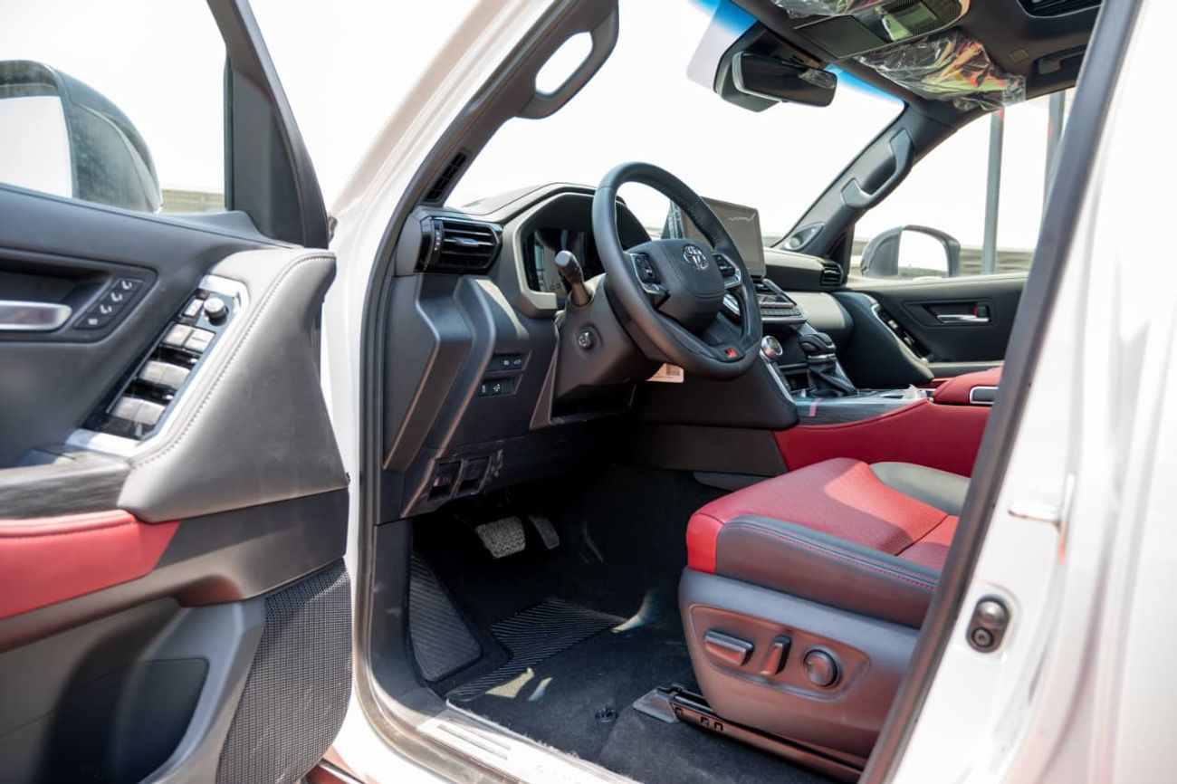 Toyota Land Cruiser GR SPORT 3.5L TT HEV 2025