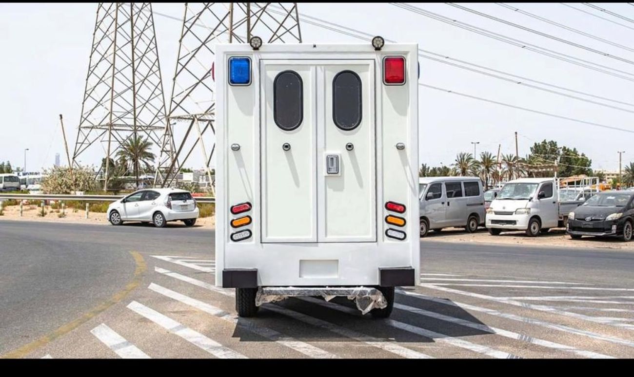 تويوتا لاند كروزر 70 2025 Toyota Land Cruiser LC 79 4.0 SC AT Petrol (Ambulance)