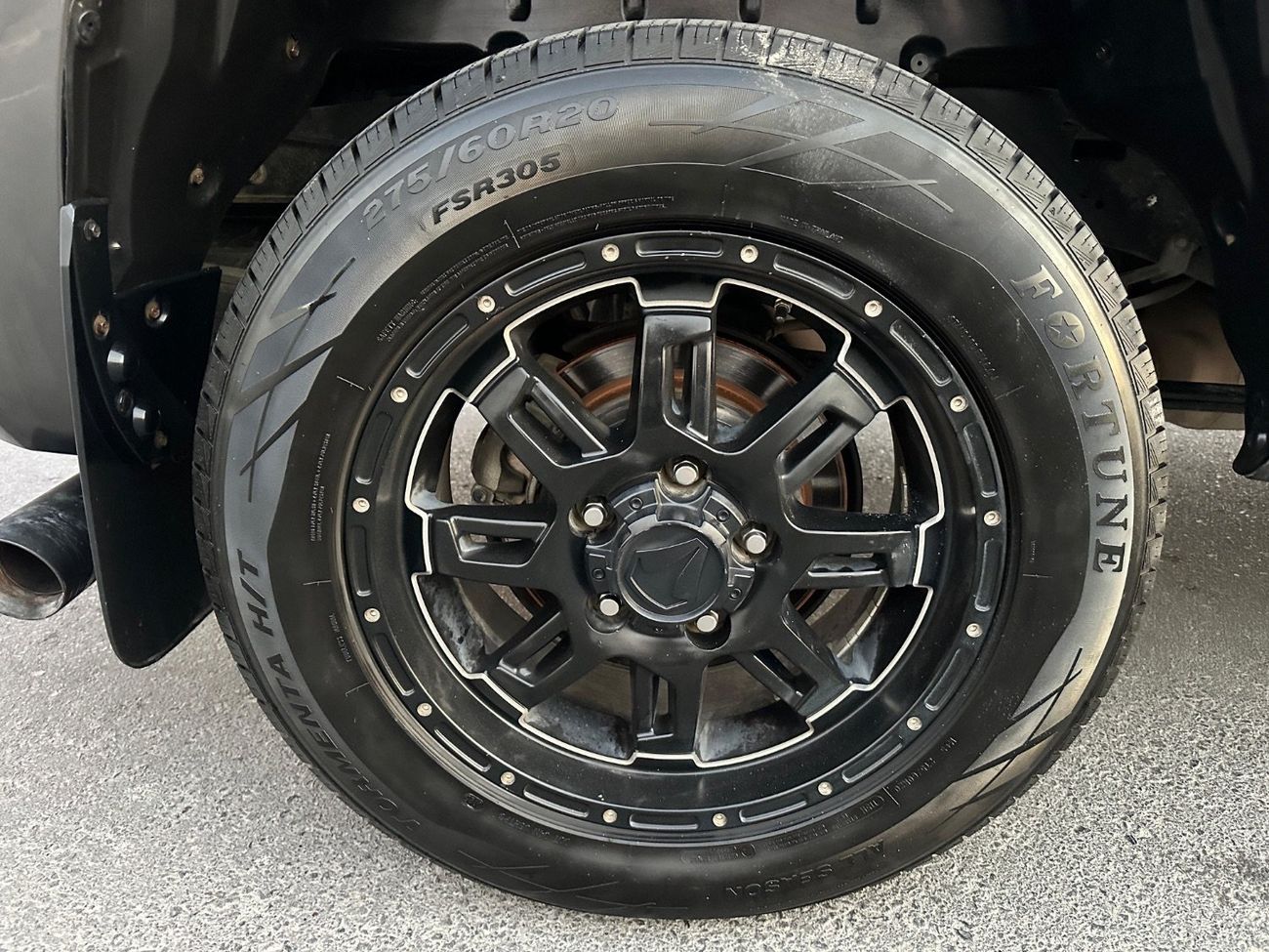 Toyota Tundra Std 5.7L