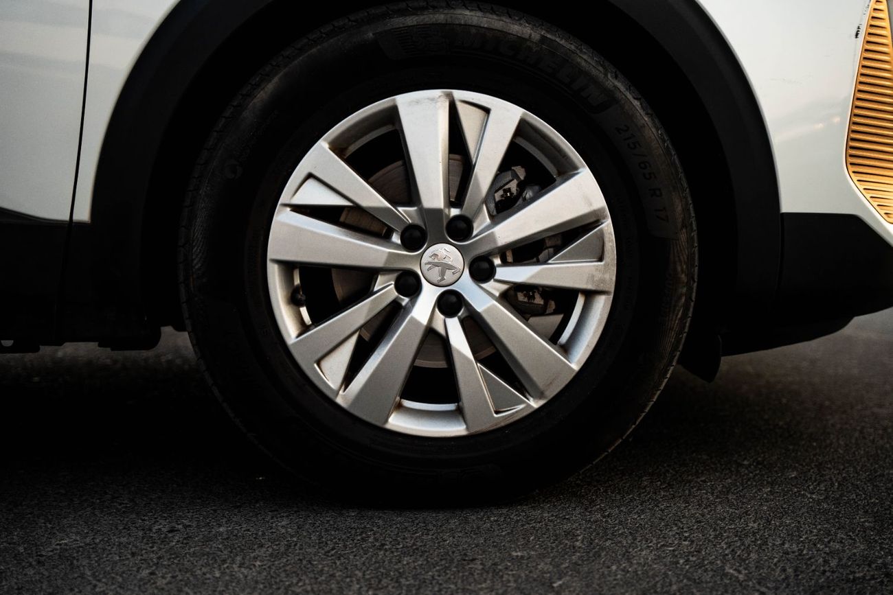 بيجو 3008 Active 2024 Agency Warranty 1.6L 4 Cylinders Full Service History GCC