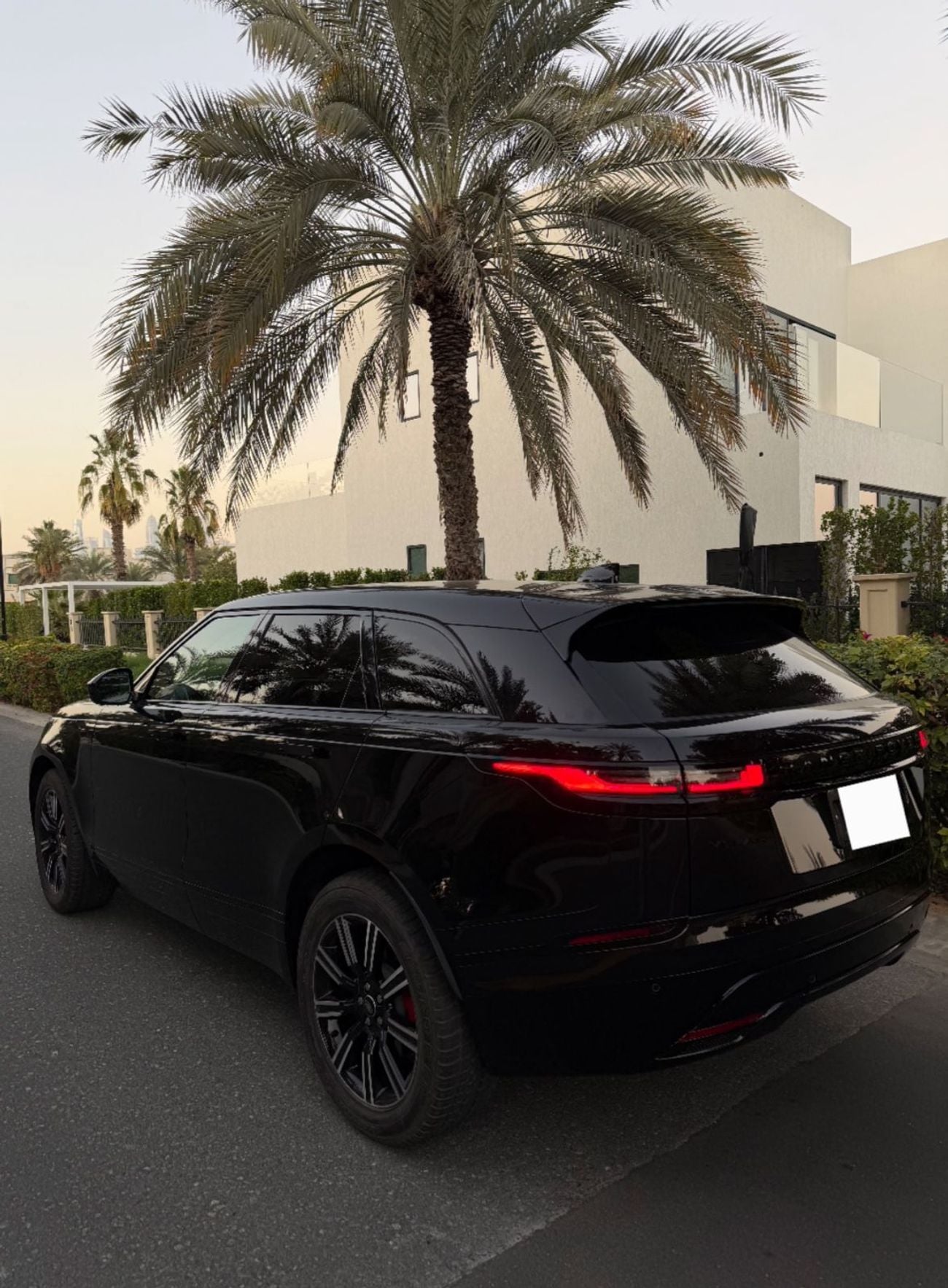 Land Rover Range Rover Velar P250 R-Dynamic SE 2.0L