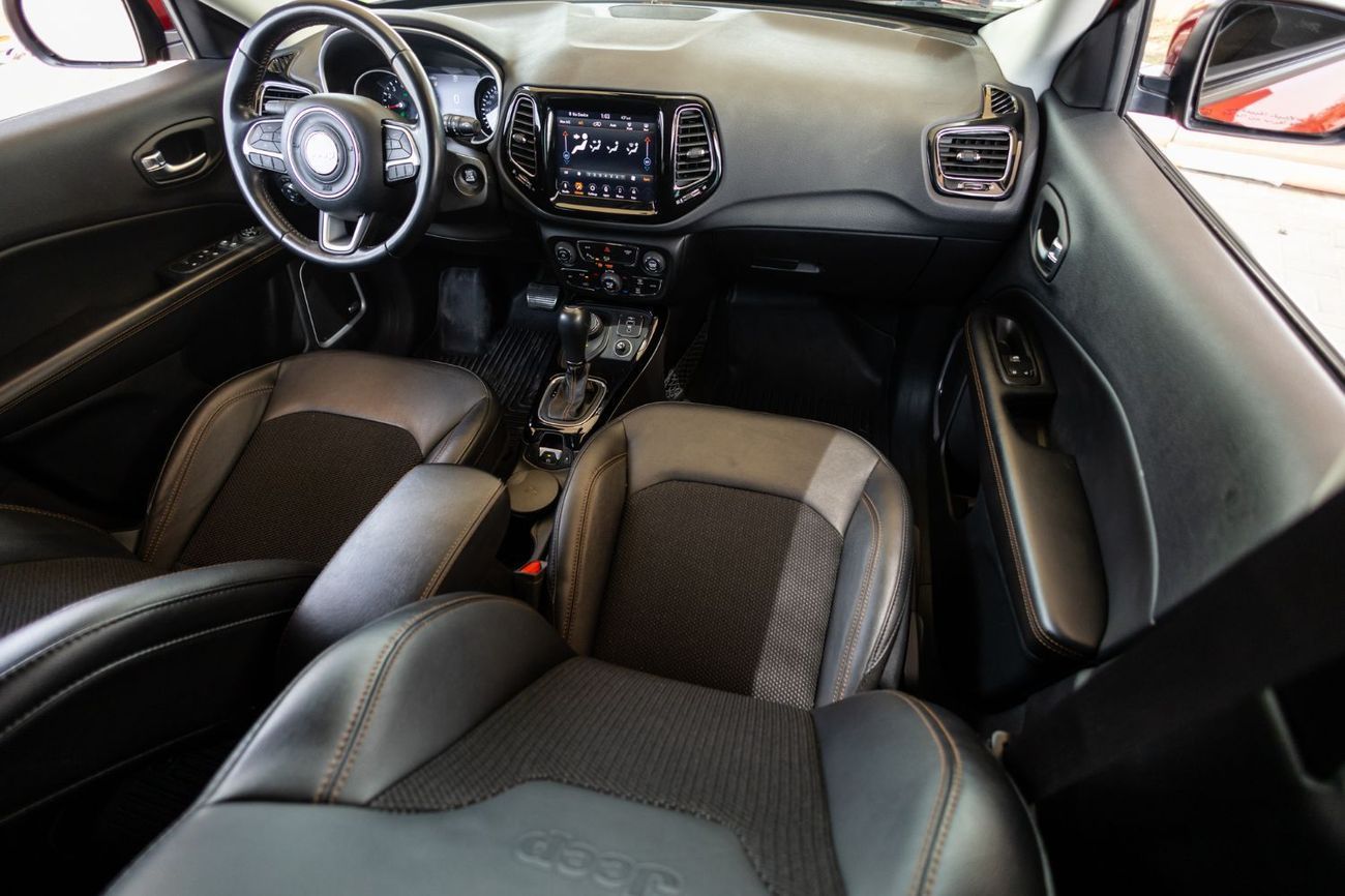 جيب كومباس Limited 2.4L (172 HP)