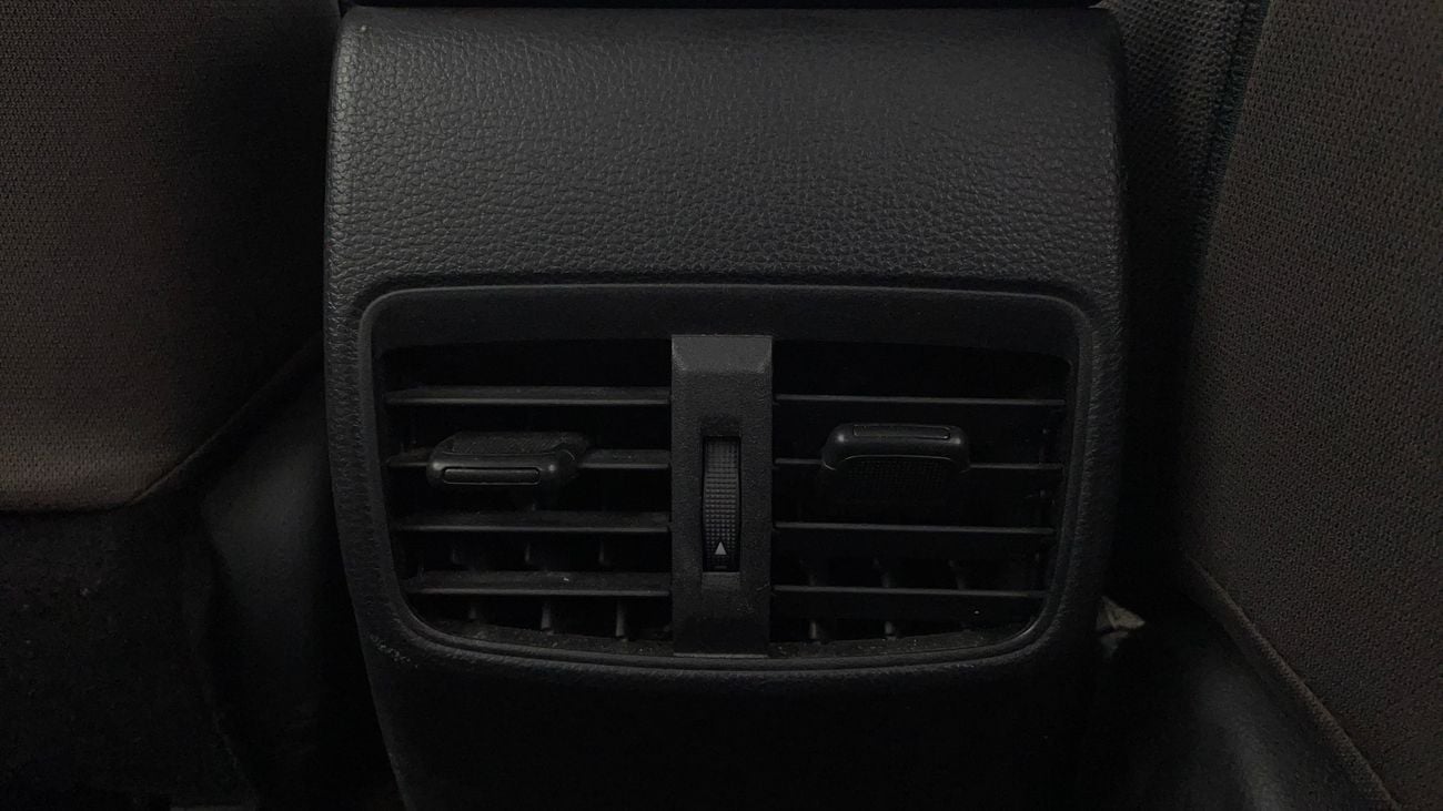 تويوتا كورولا XLI 1.6 | بدون دفعة مقدمة | اختبار القيادة في المنزل