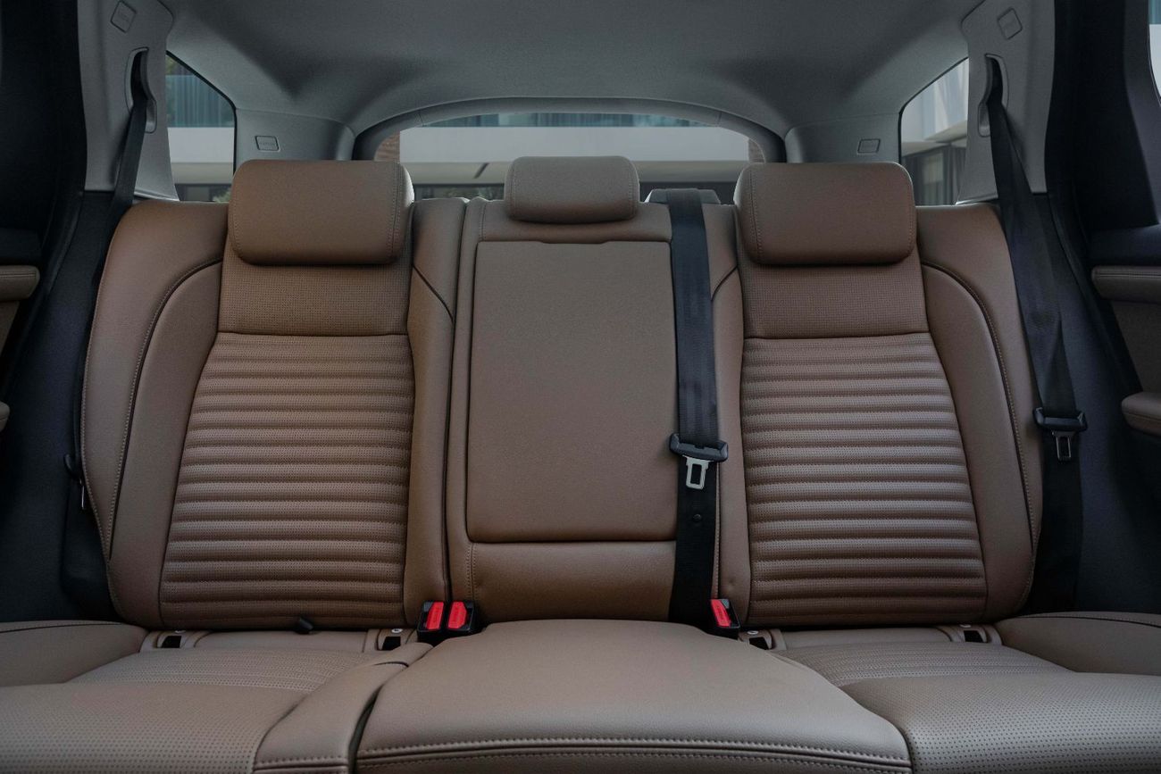 Land Rover Discovery Sport Dynamic SE P250 | 2,937 P.M  | 0% Downpayment | Immaculate Condition!