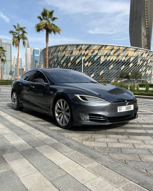 Tesla Model S URGENT PRICE