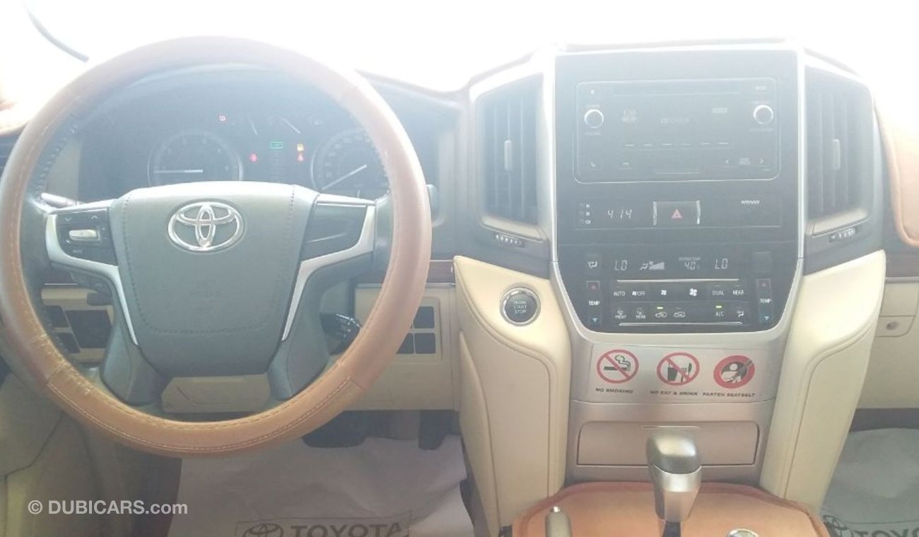 Toyota Land Cruiser Toyota Land Cruiser GX-R V8 2017 GCC