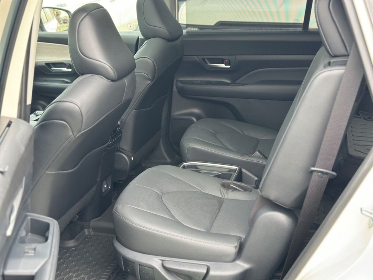 Toyota Grand Highlander Limited