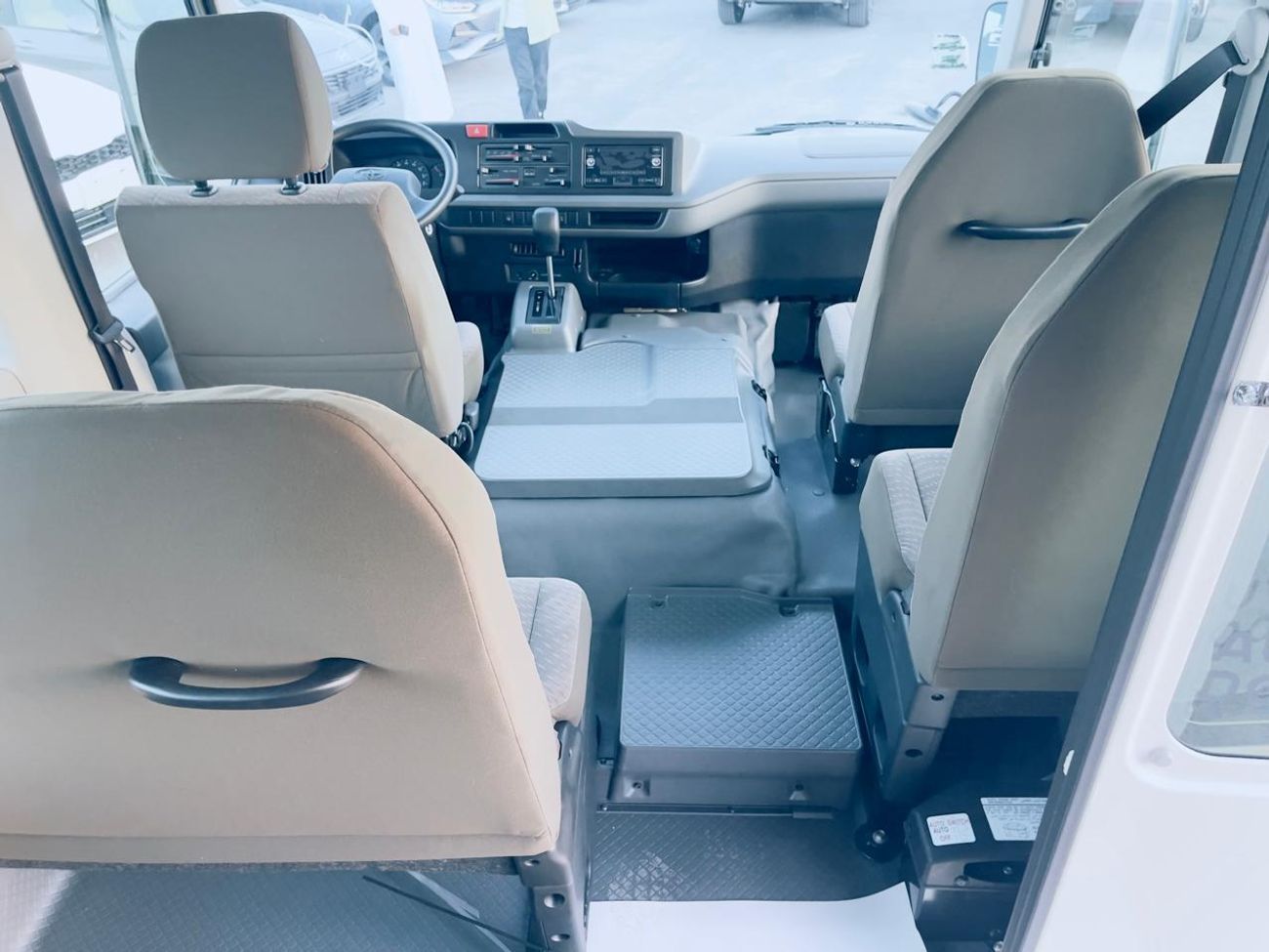 Toyota Coaster toyota coaster 4.0l 2025