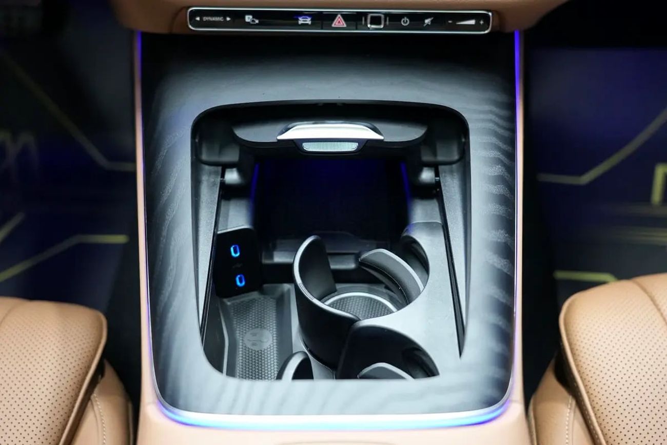 مرسيدس بنز E300 E 300 | GCC 0km | Agency Warranty | AMG Package