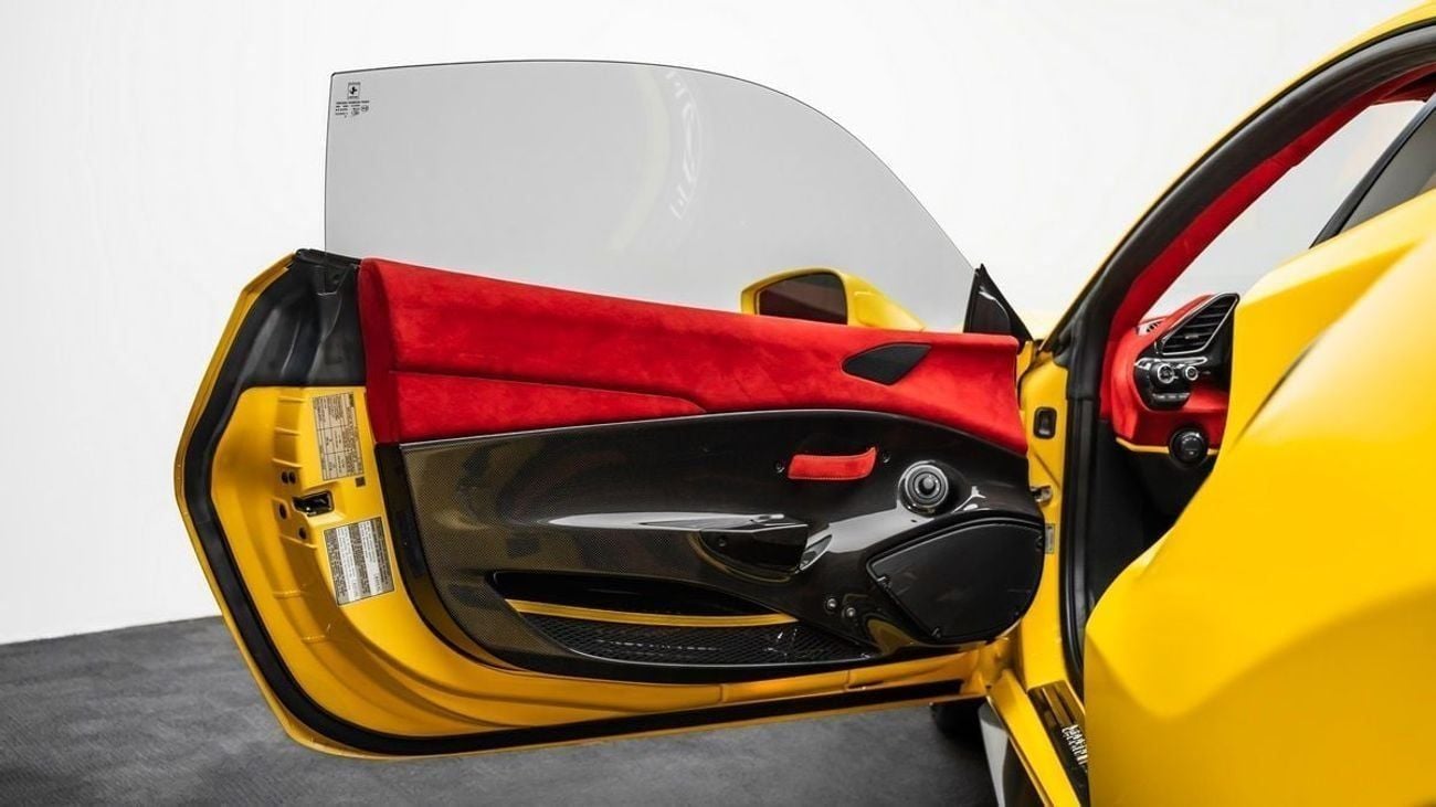 Ferrari 488 Pista - 2019 - GCC - Under Warranty and Service Contract