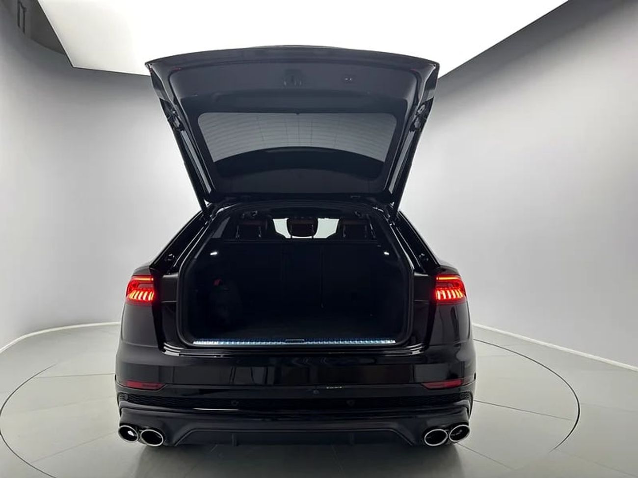 Audi SQ8 TFSI quattro 507hp (Ref# 033063)