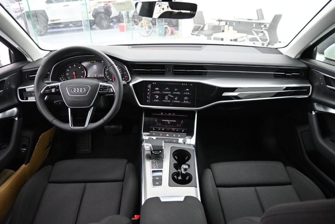 أودي A6 AUDI A6 Avant 2.0L Petrol A/T 45TFSI S-Tronic