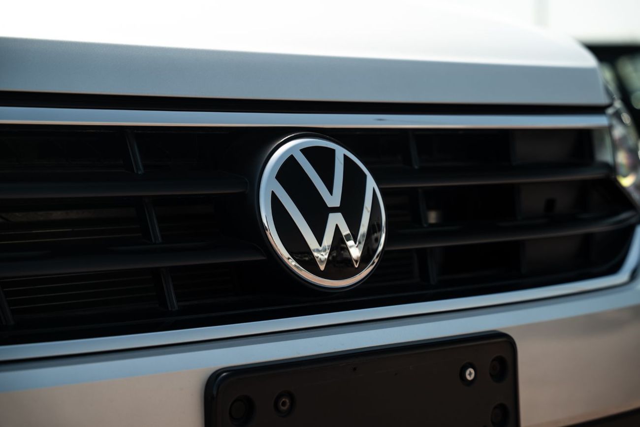 Volkswagen Tiguan Trendline Agency Warranty Full Service History 1.4L 2024 Low Mileage GCC