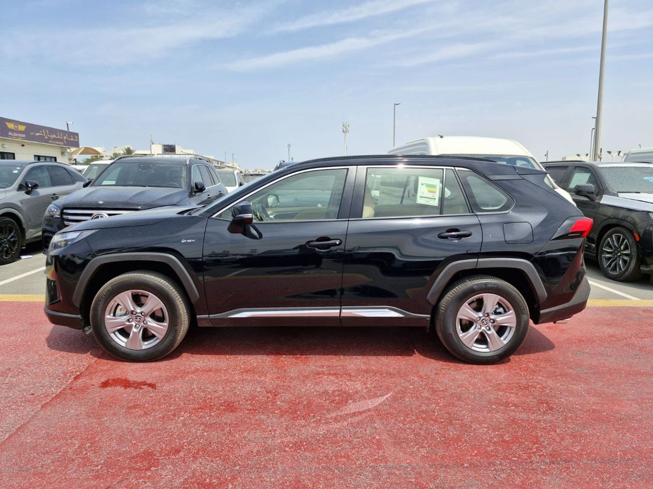 Toyota RAV4 2025 TOYOTA RAV 4 4X4 2.5L HYBRID PETROL A/T GCC BRAND NEW 0KM