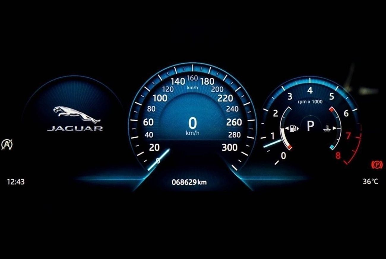 جاكوار XF R-ديناميك SE