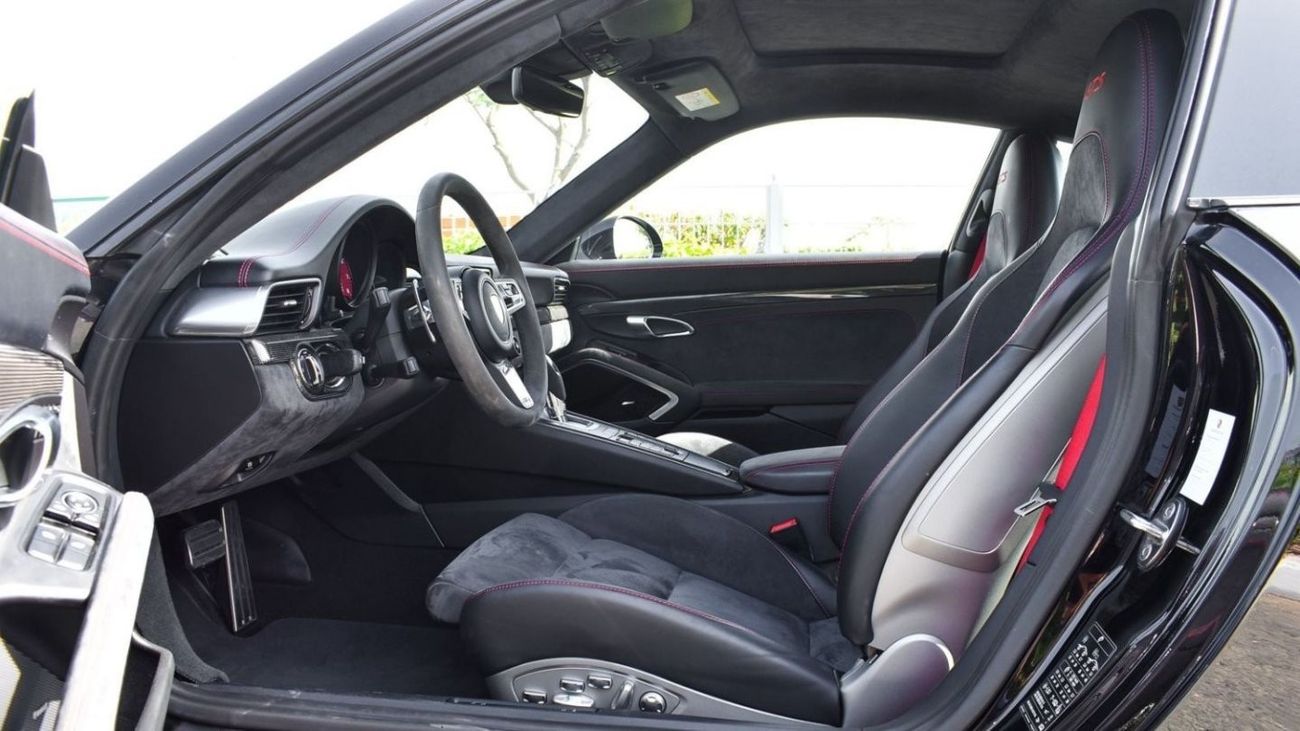 Porsche 911 Carrera 4GTS Porsche Carrera 911 GTS / 2019 / Germany