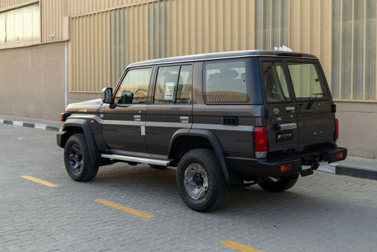 Toyota Land Cruiser LC 76 - G 2025