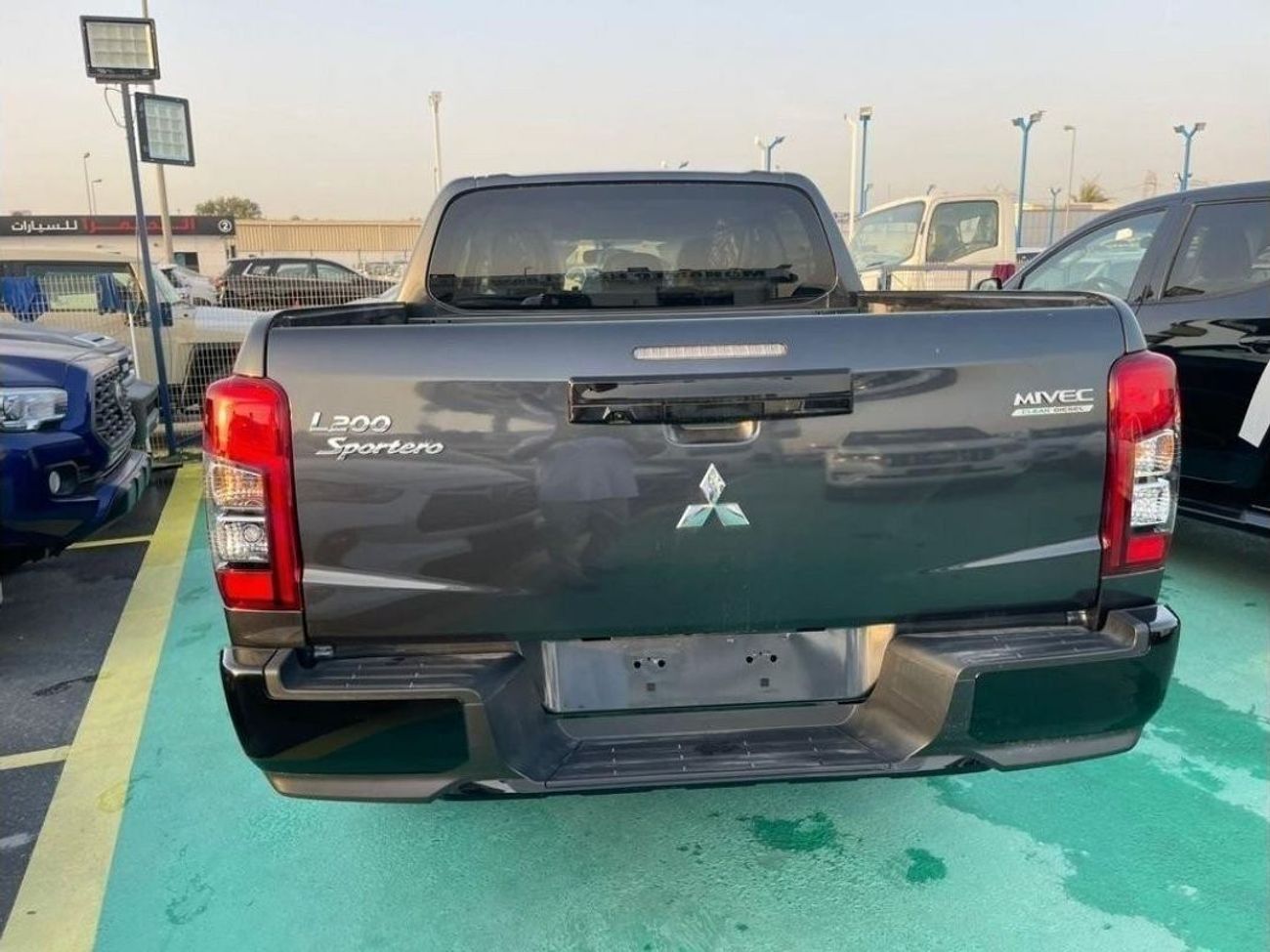 Mitsubishi L200 sportero  deseil  4x4  full   option automatic