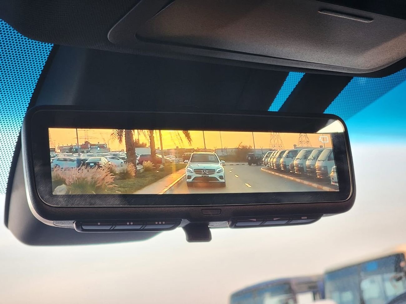 Toyota RAV4 XLE RAV4 XSE HYBRID FULL OPTION